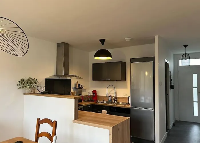 Maison Entre Terre Et Mer